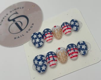 Customize nails: Create your own set!
