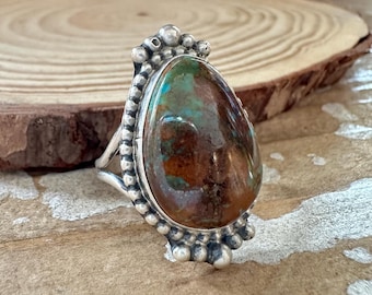 QUEEN IN LOVE Sterling Silver and Green Turquoise Ring | D D hallmark | Native American Navajo Style Jewelry Southwestern | Size  8 1/4