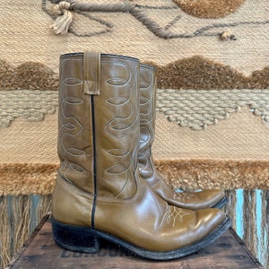 ACME SAND DUNES Vintage 60s Leather Mens Boots | Western, Cowboy, Rodeo, Southwestern, Festival | Cowboy Boots | Mens size 9.5D