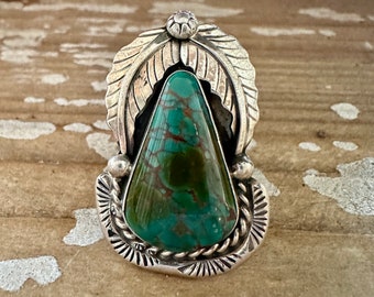 BETTA LEE Grande bague triangle Navajo turquoise et argent sterling | Bijoux tendance, amérindien navajo du sud-ouest de l'Amérique | Taille 9,5