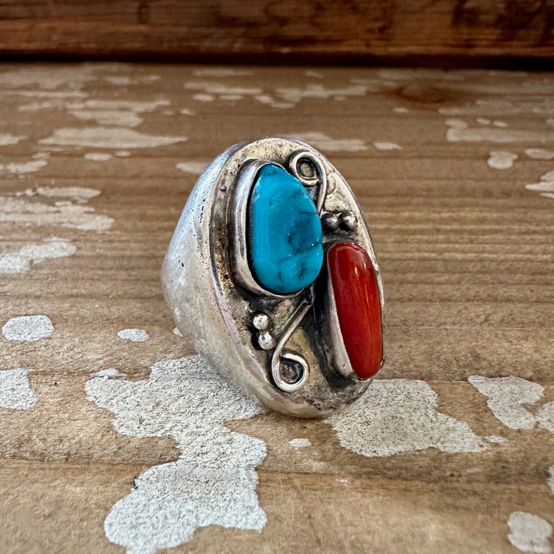 STEPPING STONES Vintage Handmade Men's Ring Sterling Silver, Turquoise, Coral Native American Navajo Southwestern Jewelry Size 9 1/2 image 3