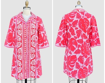 RUTH CLARAGE Vintage 60s Kingston Shirtdress | 1960s Hand Printed Tiki Top | Pink Cotton Floral Cover-Up Shirt | Montego Bay | Sz. Small