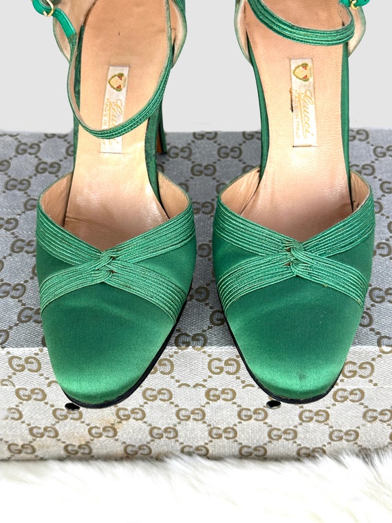GUCCI Vintage 70s Green Satin Ankle Strap Shoes |… - image 4