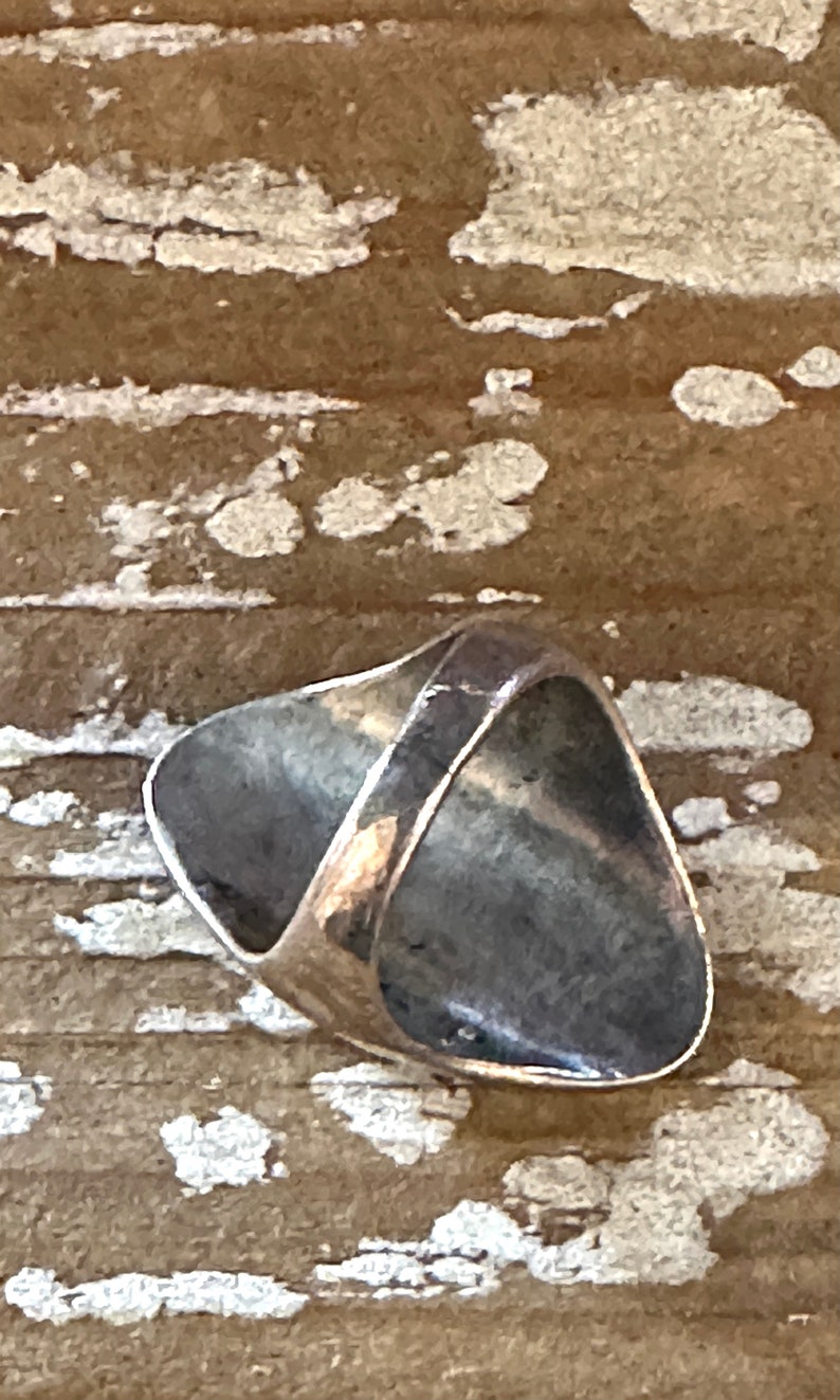 GRAPHIC SHAPES Vintage 70er Silber Multi-Stone Inlay Statement Ring 1970er Jahre Navajo oder Zuni Schmuck der amerikanischen Ureinwohner Größe 25 cm Bild 5