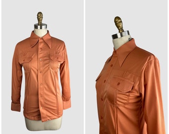 Chemise disco vintage des années 70 MARTINI Deadstock orange en jersey de polyester | Dead Stock des années 1970, haut chemisier ajusté neuf à l'ancienne | Moyenne