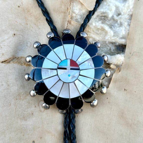 RUTH LONJOSE ZUNI Sun Face Multi-stone Inlay Bolo Tie W/ Leather 
