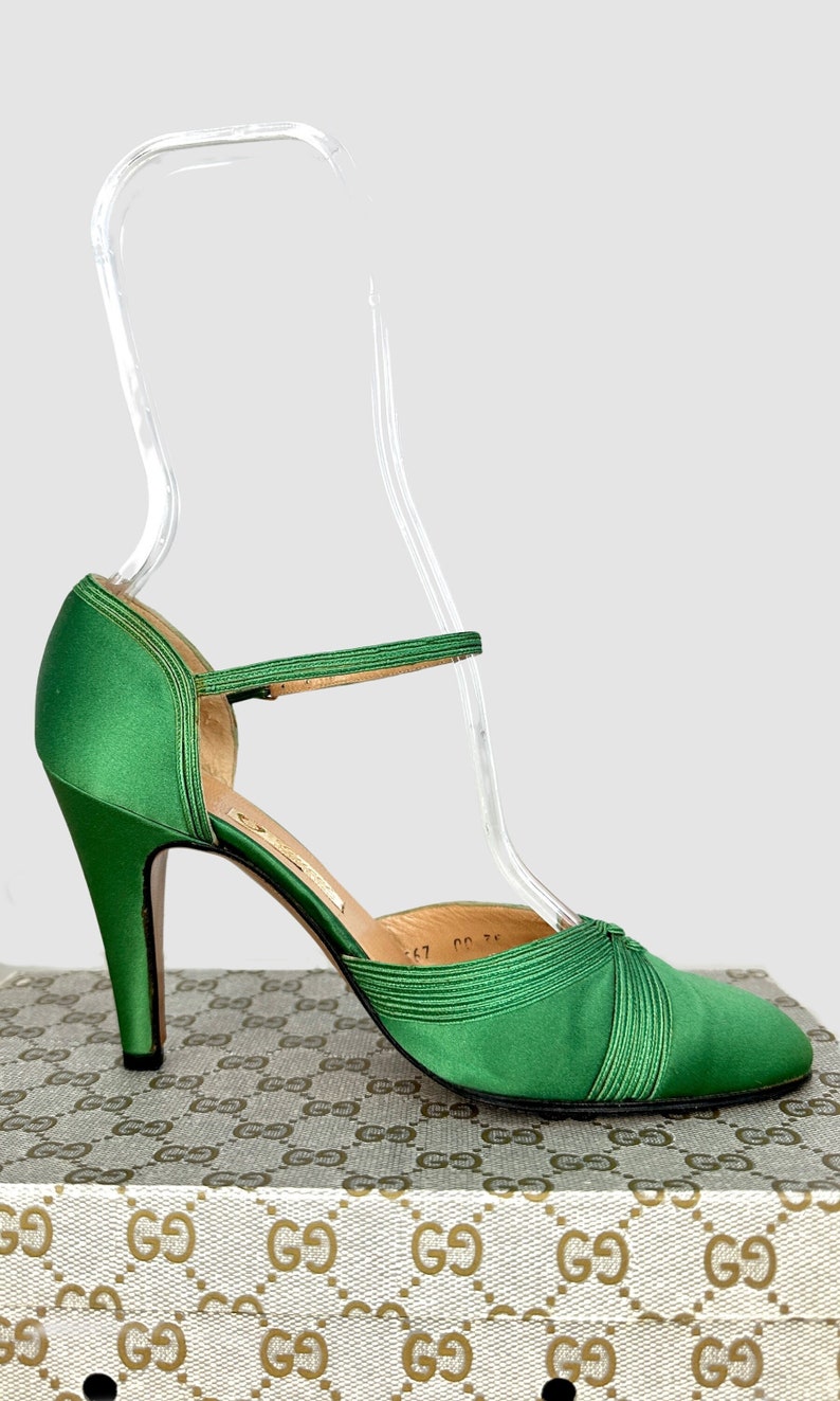 GUCCI Vintage 70s Green Satin Ankle Strap Shoes 1970s Italian Designer Ankle Strap Stiletto Heels, Made in Italy Disco Era Size 35 5 image 2