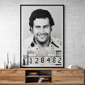 Pablo Escobar Mug Shot Wall Art – Black & White Cartel Boss Print or Canvas, True Crime Decor, Notorious Criminal Poster, 1977 Arrest Photo