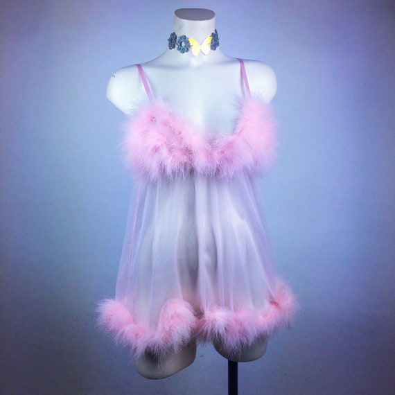 90's Pastel Baby Pink Ostrich Feather Mesh Peigno