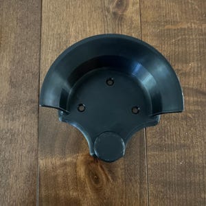 Outdoor Bridle Hanger with Rein Keeper