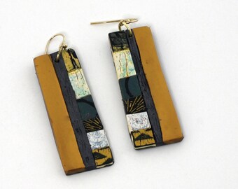 Boucles d'oreilles longues rectangulaires dorées et vertes - Chic !