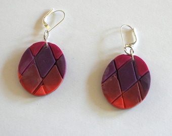 Oval Dangle Earrings Shaded Pink to Purple