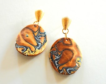 Mokume Gane Zwart en Goud Bungel Post Oorbellen