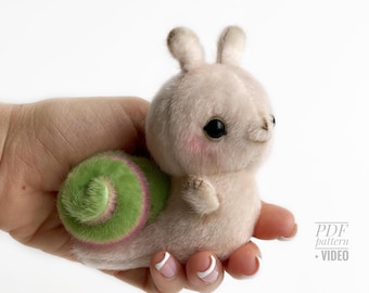 Snail PDF sewing pattern Video tutorial DIY stuffed toy pattern DIY toy kids toy pattern easy to sew for adults TSminibears