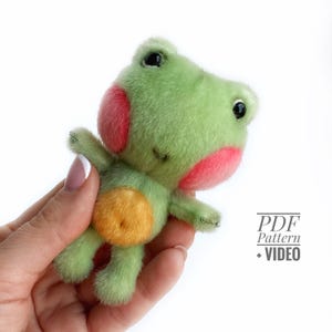 Frog PDF sewing pattern Video tutorial DIY stuffed toy pattern DIY frogs toy kids toy pattern easy to sew for beginners TSminibears