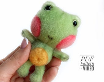 Frog PDF sewing pattern Video tutorial DIY stuffed toy pattern DIY frogs toy kids toy pattern easy to sew for beginners TSminibears