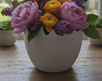 Modern Cracked Egg White Plastic Planter Or Vase Lightweight & Shatterproof New