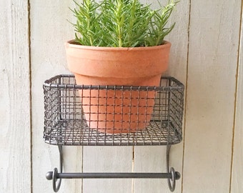 Basket & Towel Rod , Bathroom Organization, Kitchen Organization , Industrial Kitchen , Industrial Bathroom,  Farmhouse Kitchen ,Wire Basket