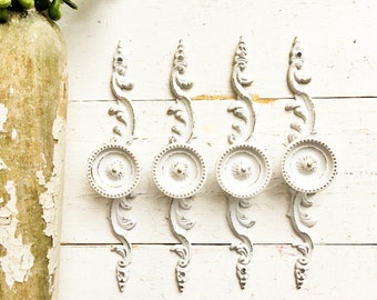 French Provincial Pulls , Shabby Knobs Drawer Pulls Chippy Upcycled White . Cottage Chic, Farmhouse Bathroom Accessories , True White , Fall