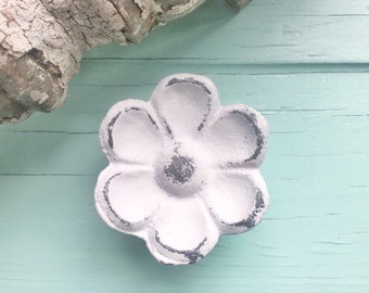 Floral Hardware , Floral Cast Iron and Metal Knobs , Cabinet Drawer Knobs , Knob Dresser Knobs Pulls , Shabby White ,  Decorative  Knobs