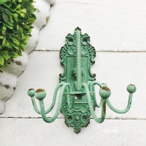 Patina Green Necklace Holder-Distressed Style-Swivel Necklace Rack-Jewelry Holder-Vintaged Green Color-Wrought Iron Display Organizer