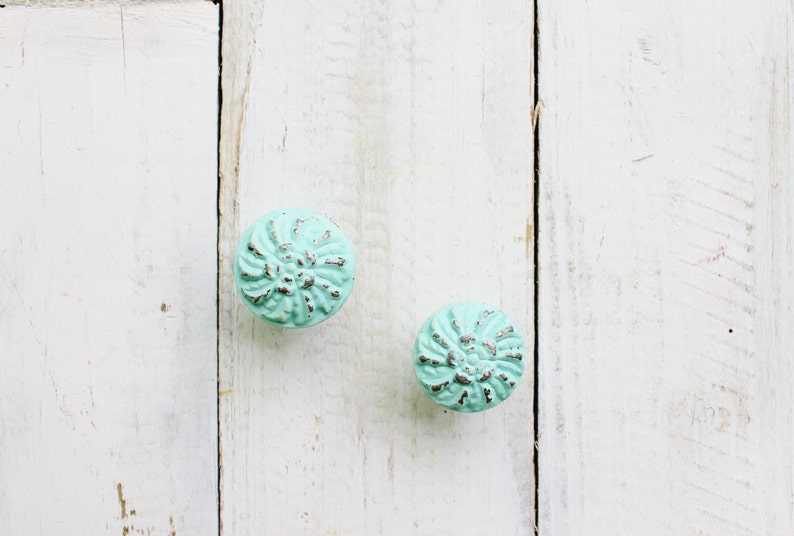 Cast Iron Drawer Pull Handles, Shabby, Aquamarine Hardware, Country Home, Kitchen Cupboard, Anthropologie, Knobs,Distressed Aqua Metal image 3