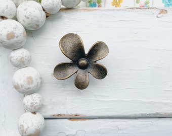 Antique Bronze Flower Metal Knob Door Drawer Pull Kitchen Cabinet Dresser Handle , Rustic Home Bedroom , Daisy Bloom , Garden Floral Knob ,