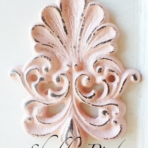 Old World -Shabby Pink Wall Hook-Scroll Seashell -Cast Iron-French Country-Bath Hook-Distressed-Pale Pink-Beach-Baby Nursery-Fall -Pastels