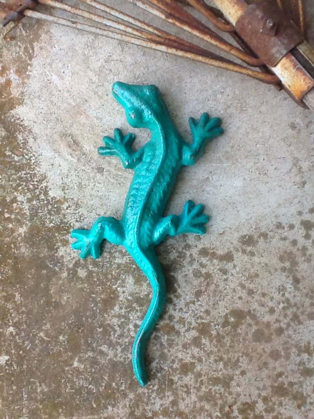 Rust Lizard Cast Iron Rust Garden Gecko Lizard Figurine in Ocean Teal-gift for Dad ...