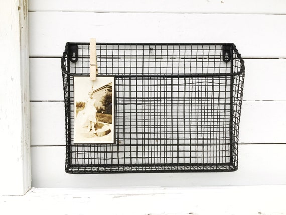 Modern Wire Magazine Newspaper Storage Baskets Wall Mounted Hanging Rack  Post Organizer