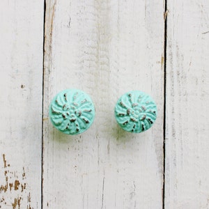 Cast Iron Drawer Pull Handles, Shabby, Aquamarine Hardware, Country Home, Kitchen Cupboard, Anthropologie, Knobs,Distressed Aqua Metal image 4