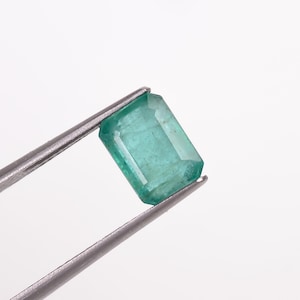Natural Emerald Gemstone |2.50 Carat | 6x4mm |Loose Emerald – Octagon Step Cut Green Gem | Ideal for Ring or Pendant | Healing Crystal