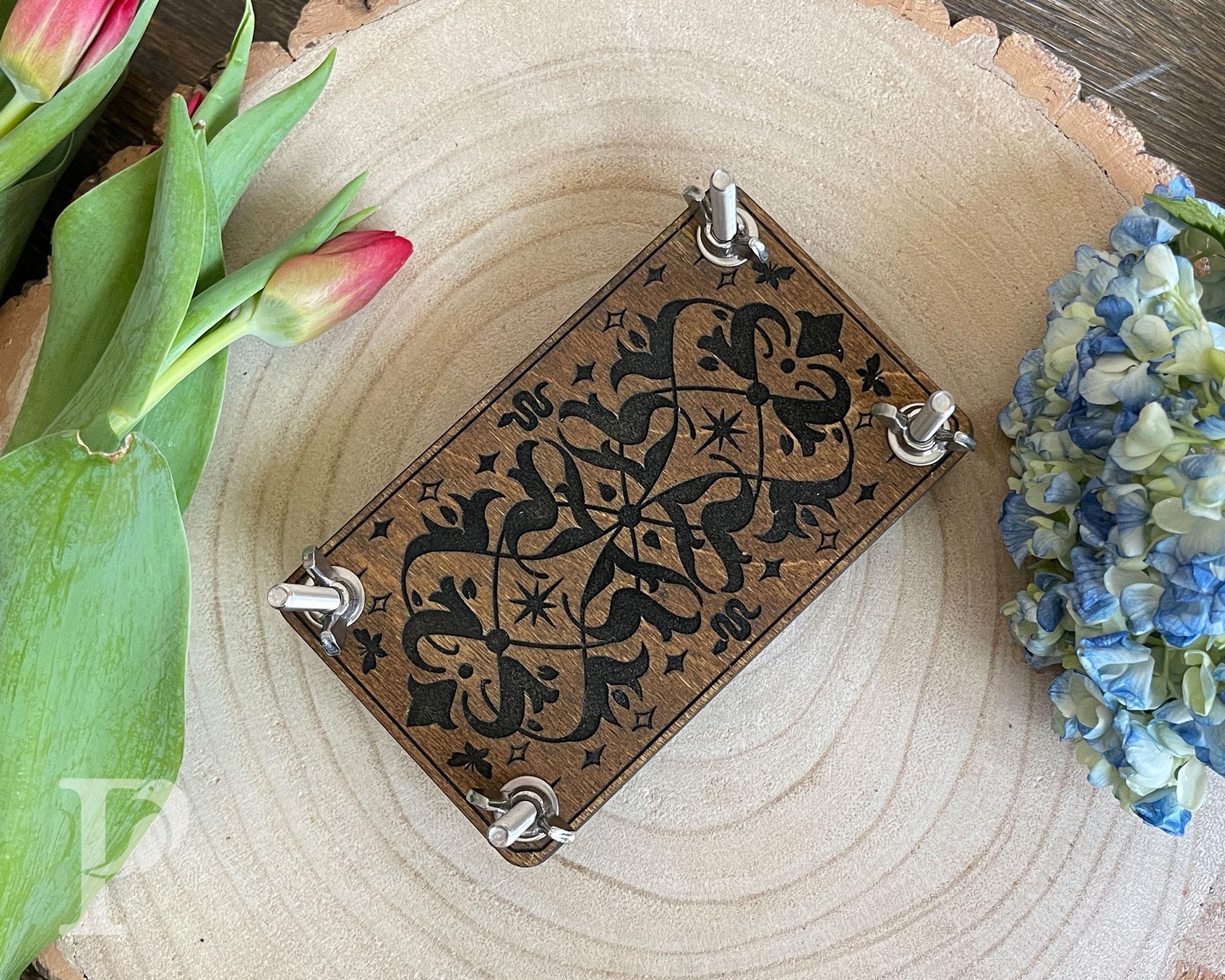 Mini Wooden Flower Press – Portable Herbarium DIY Flower Preserving Kit with Cardboard & Blotting Paper – Cottagecore Gift for Nature Lovers