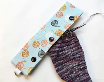 Aiguille à tricoter Yarn Balls Cozy : support pour mailles DPN et pochette à pression