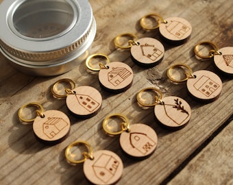 Little Houses Engraved Stitch Markers and Storage Tin, Wood Houses knitting stitch markers, Knitting Accessories and gifts, Gift for Her