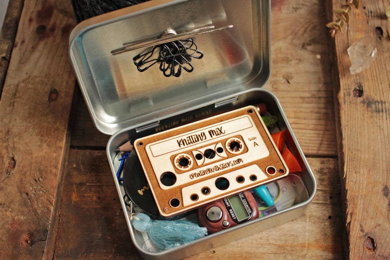 Knitting Accessories Mini Wooden Cassette Tape Needle Gauge, Laser Engraved Needle Gauge, Gift for Knitter, Knitting Kit Tools, Retro Look image 6