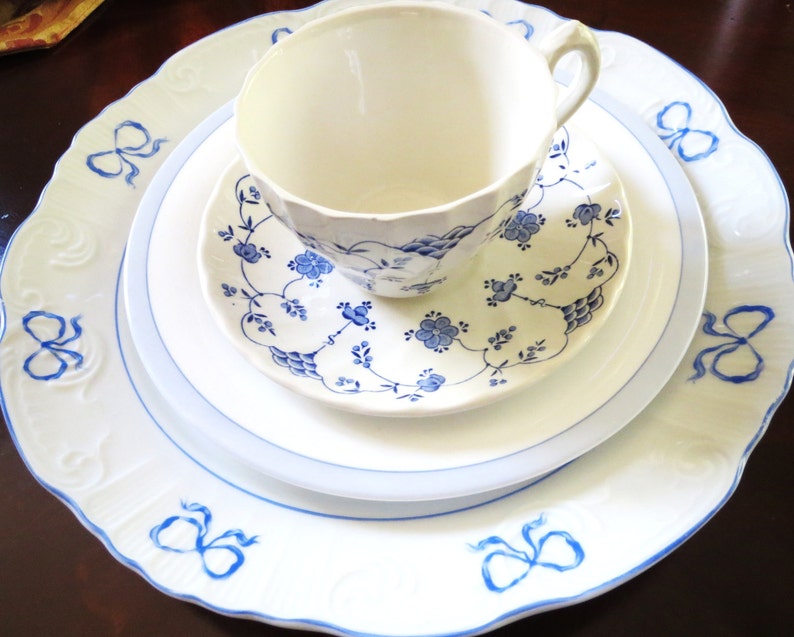 Salad Teacup and Saucer Dinner Plates Vista Alegre Mismatched setting blue pattern plates Myott Finlandia