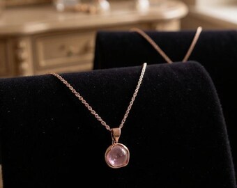 Collar con colgante de cuarzo rosa en plata de ley, Amor y compasión