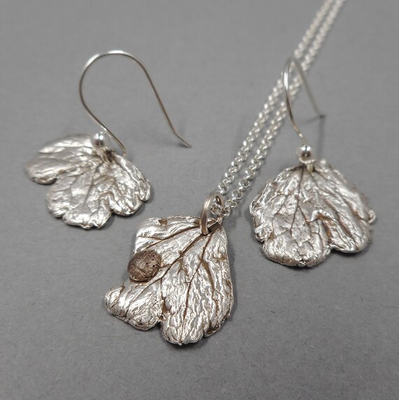 スターリングシルバーカフリングス チェーンタイプ エナメルデザイン てんとう虫 スターリングシルバーカフリングス チェーンタイプ エナメルデザイン