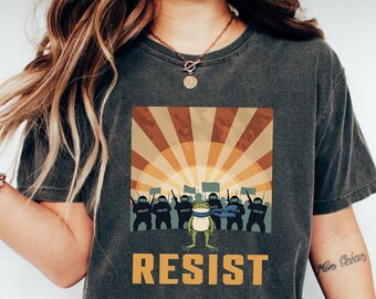Resist Frog Shirt, Free Portland, Freedom Frog Shirt, Due Process, Anti Maga Shirt, Activist T-shirt, Political Shirt, Feminist Equality Top