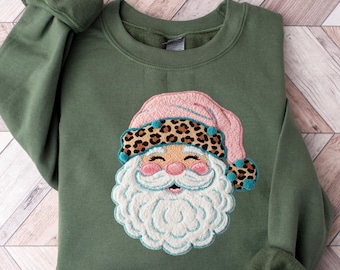 Retro Santa Sweater,Vintage Santa Christmas Sweatshirt,Retro Santa Claus Shirt,Womens Christmas Tee,Holiday Clothing Women,chrıstmas famıly