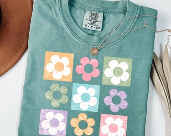 Retro Checkered Floral Shirt, Comfort Colors Boho Flower Tee, Summer Beach T-Shirt, Trendy Oversized Gift
