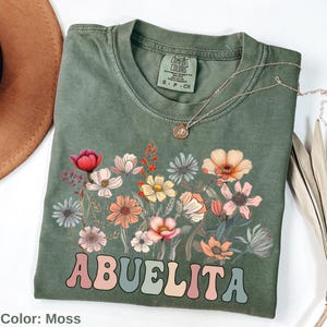 Abuelita Shirt, Abuela Shirt, Grandma Gift, Mothers Day Gift, Christmas Gift for Abuela, Pregnancy Announcement, Best Grandma Shirt.