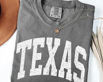 Texas Shirt, Vintage Texas Tee, Western Cowgirl Shirt, Retro Texas T-Shirt, Comfort Colors® Graphic Tee, Country Shirt, Texas Pride Gift.