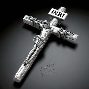 Jesus Christ Crucifix Pendant In 3D, Handmade Christian Catholic Cross Necklace In Silver, Religious Jewelry,Faith Gift For Mom Or Her