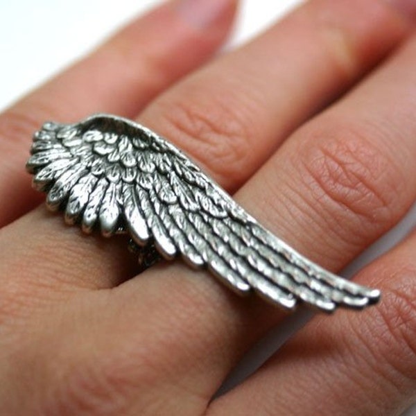 Angel Wing Ring - Adjustable 2 Finger Ring