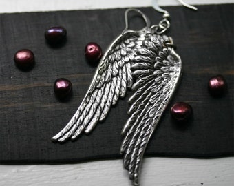 Angel Wing Earrings - Silver Dangly Steampunk Feathers