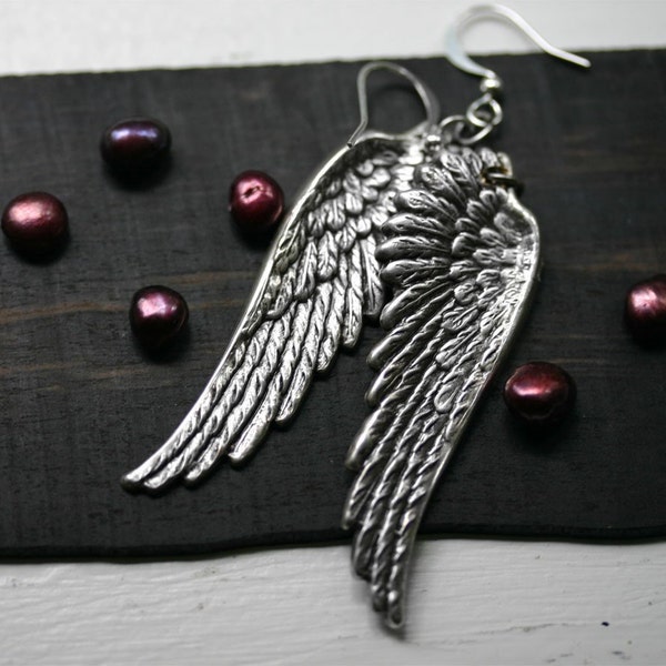 Angel Wing Earrings - Silver Dangly Steampunk Feathers