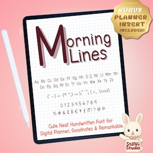 Puede incluir: Una tableta digital muestra las palabras "Morning Lines" en una fuente manuscrita, con un alfabeto completo y números. Se incluye una inserción de planificador adicional. Un lápiz óptico blanco está a la izquierda. Un lindo conejito está en la parte inferior derecha.