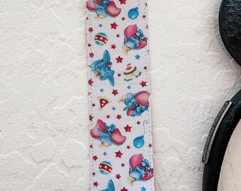 Disney Straw pouch | reusable straw holder | park accessory | Disney icons | straw holder | Disney gift | Disney accessory | straw pouch
